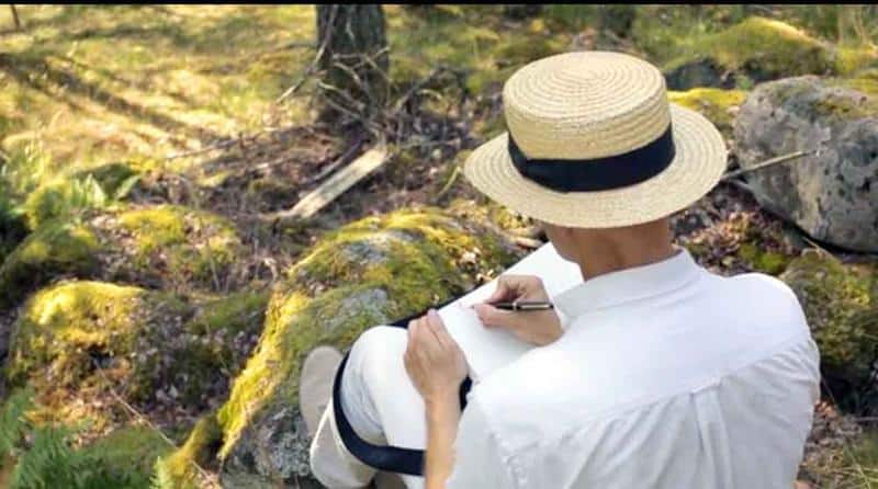 sketching people in public